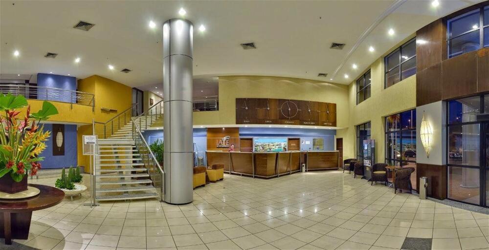 Iate Plaza - Flat 414 Particular *
