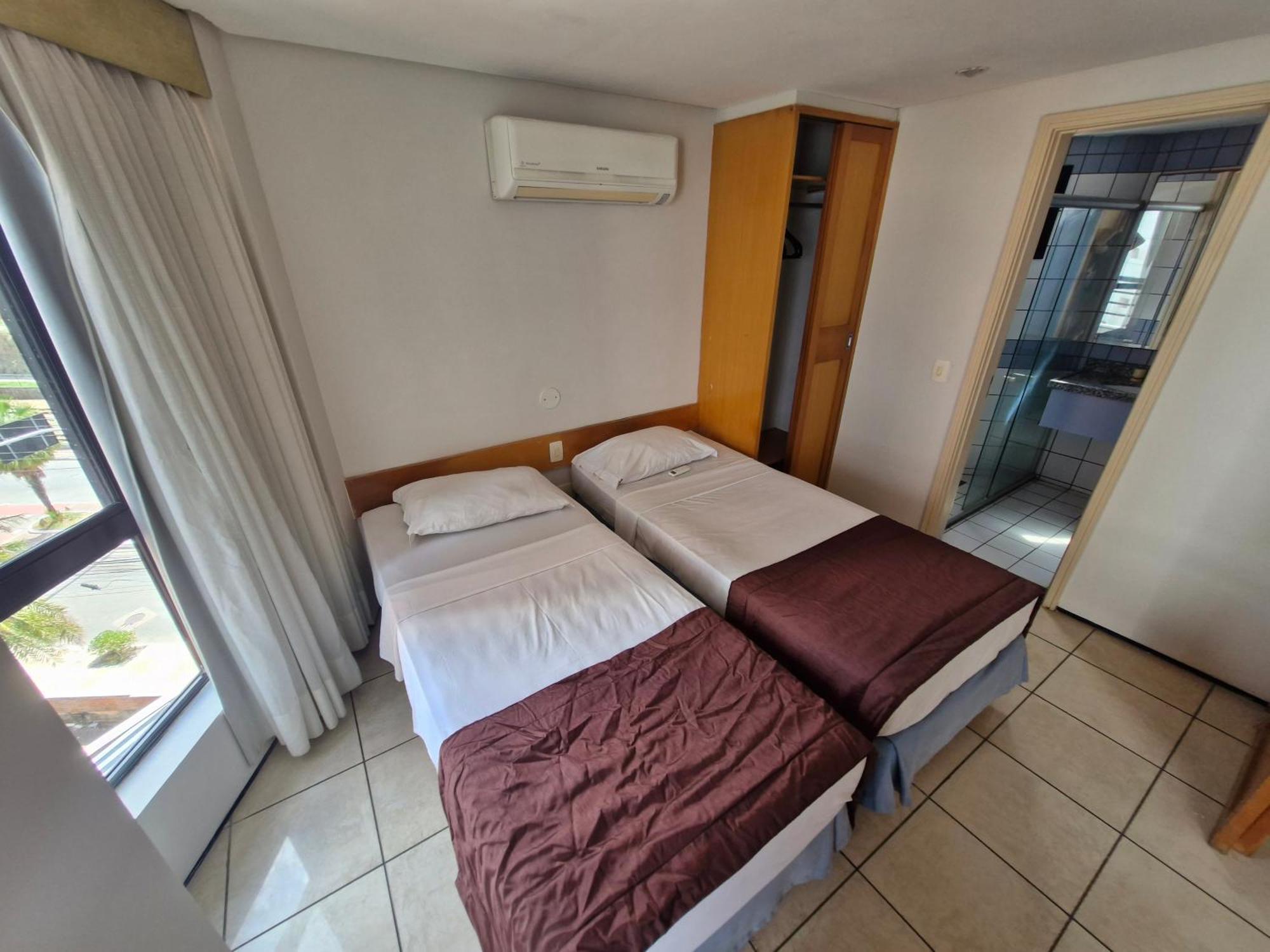 Aparthotel Iate Plaza - Flat 414 Particular